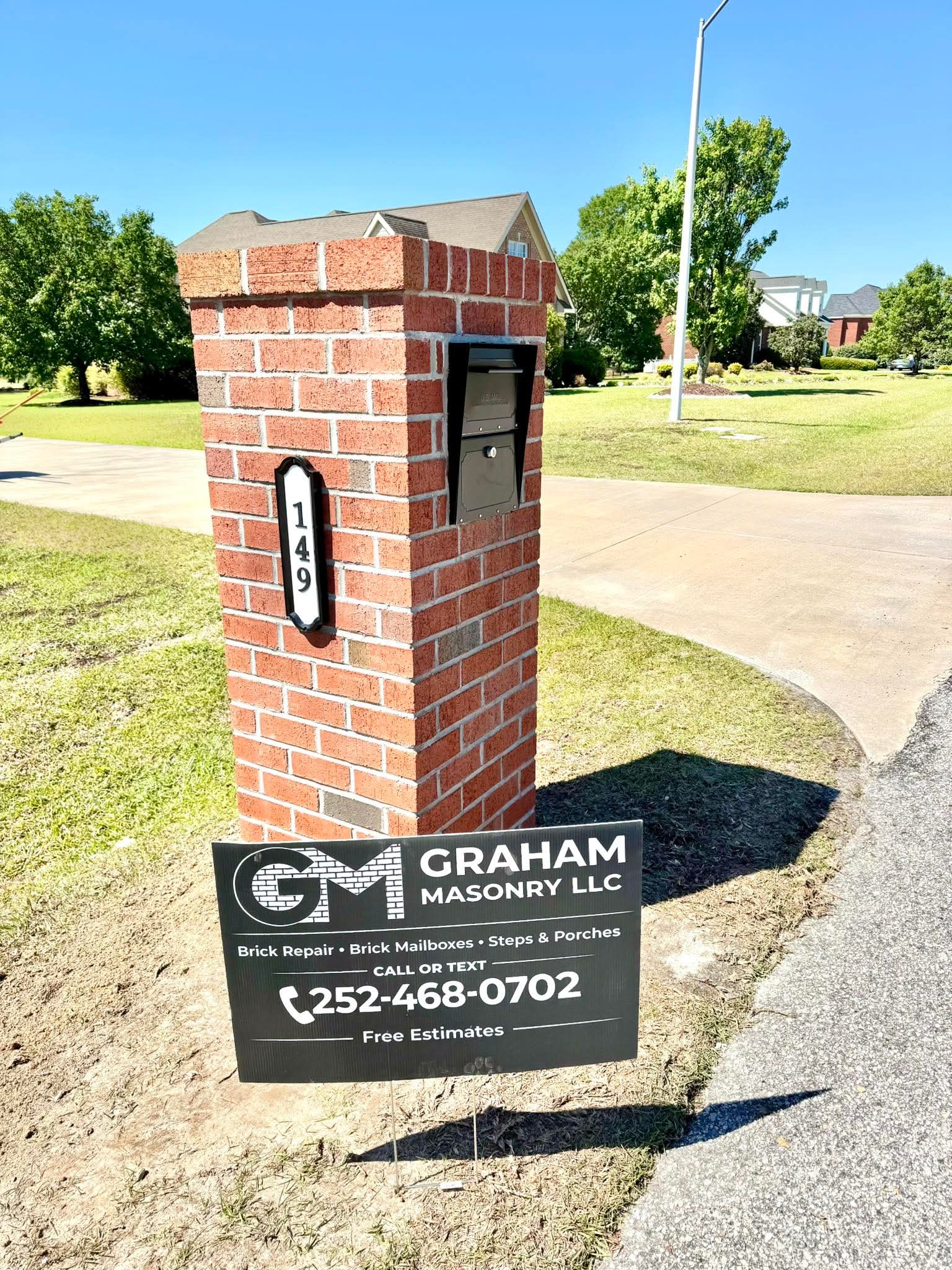 Custom brick mailbox